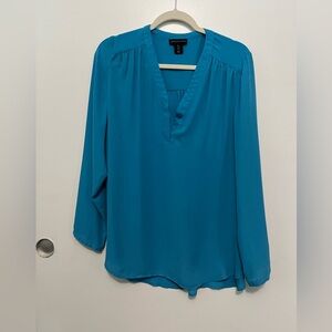 Adrienne Vittadini Cerulean Blue Blouse Size: L